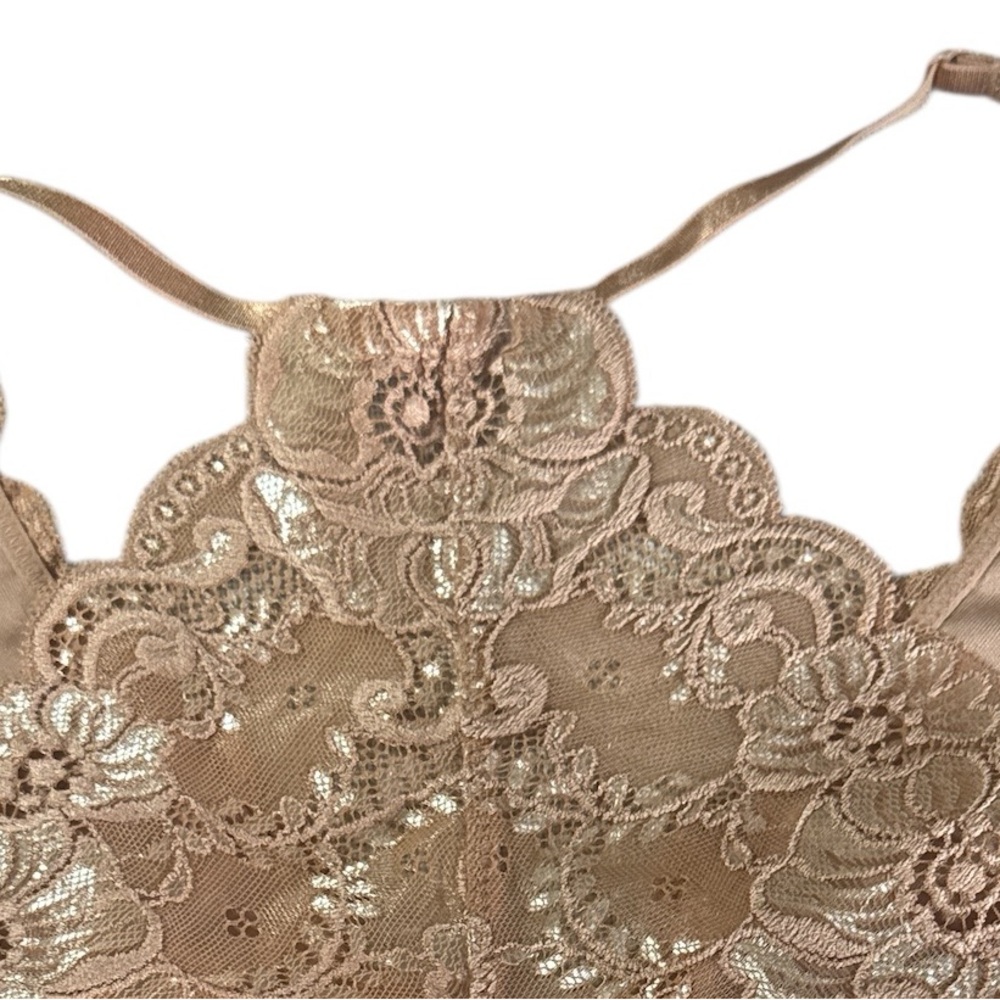 BKE Floral Lace Bralette in Tan - Picture 7 of 9
